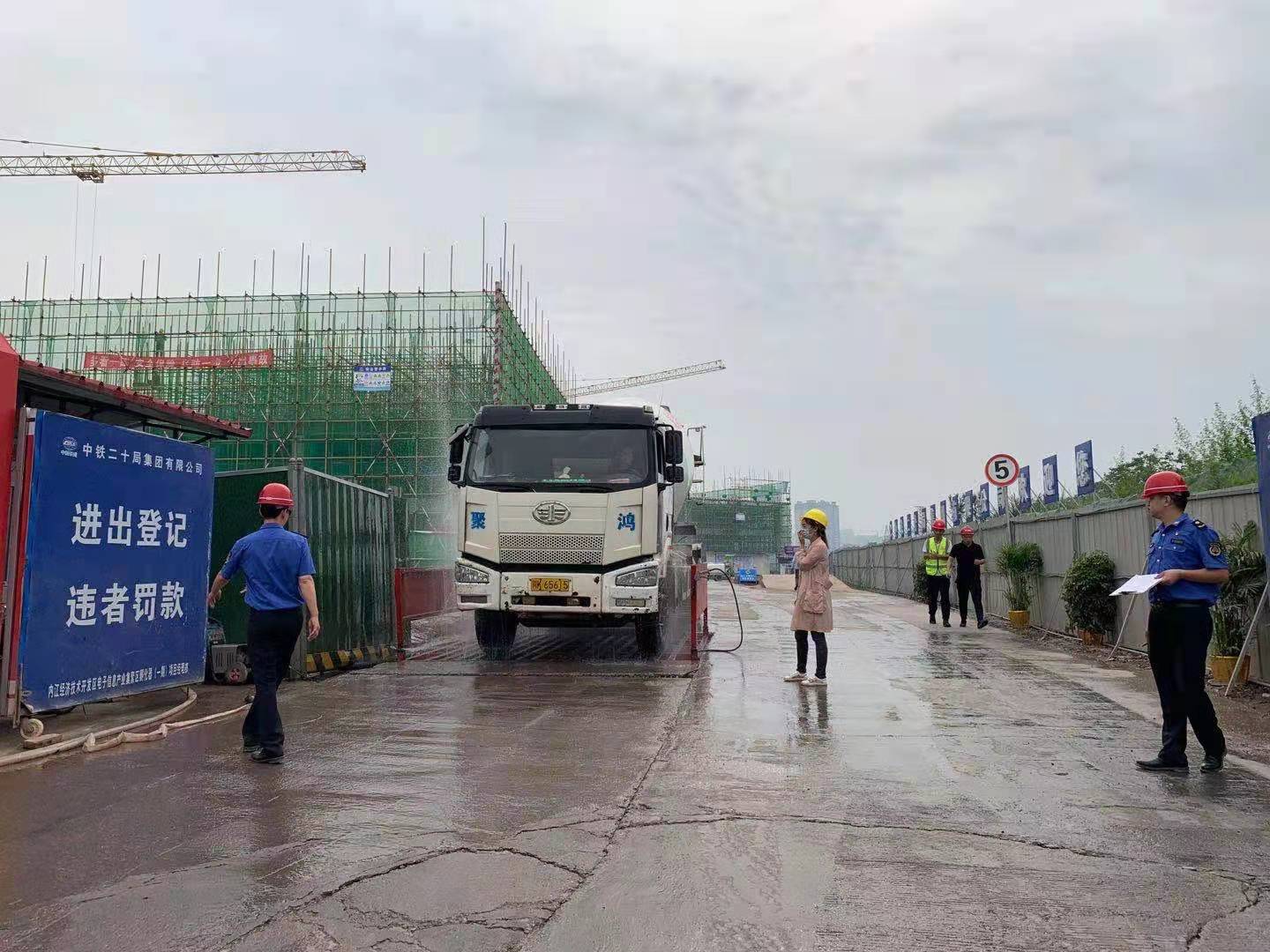 福特翼虎哪所大學(xué).jpg