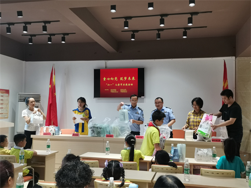 六一兒童節(jié)關(guān)愛留守兒童、困難兒童志愿服務(wù).jpg